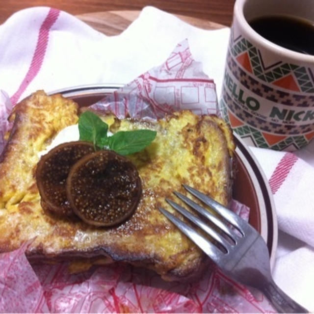 おうちカフェ朝ごはんに ハニーバナナパンでフレンチトースト