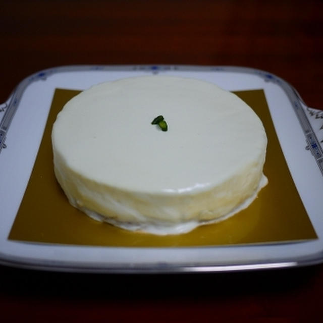 赤坂「しろたえ」のレアチーズケーキ作り