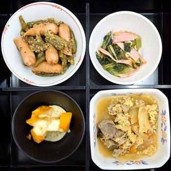 他人とじ、青梗菜の中華和え、他の弁当