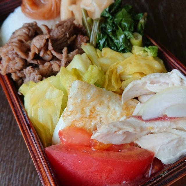 焼肉とキャベツカレー炒め弁当