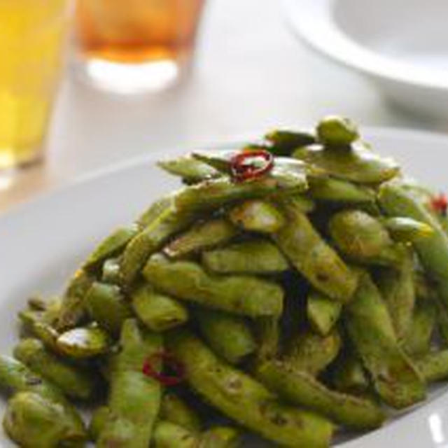 香ばしバジル枝豆。（炒め枝豆）