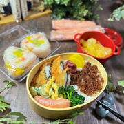 ささみ紫蘇カツ弁当とごちそうおにぎり