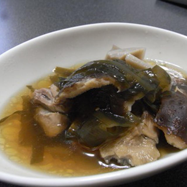 鶏肉とわかめの煮物