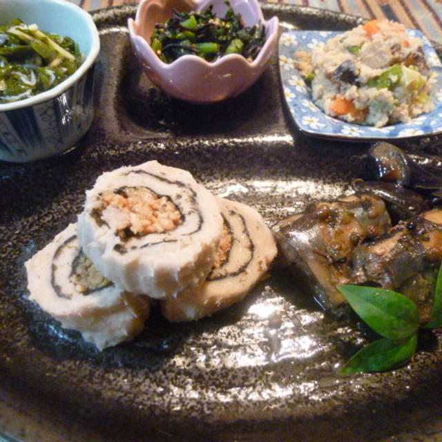 鶏ひき肉の京芋巻きとおからの煮物の献立　夕ご飯