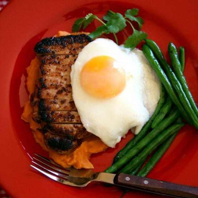Pork Chop and Egg Breakfastポークソテーと卵のブレックファスト