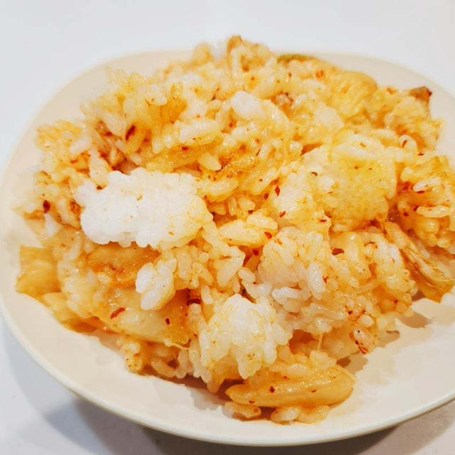 【レシピ】味付け失敗なしのチャーハン♡キムチチーズ炒飯