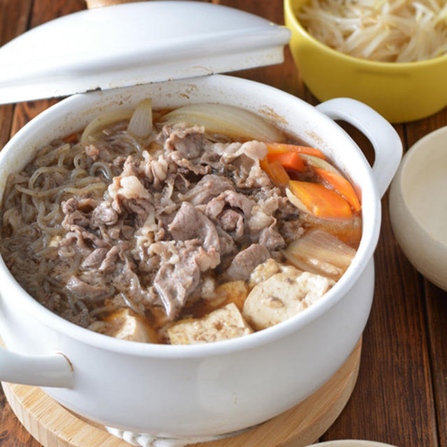 お鍋いっぱいの肉豆腐のごはんの日。あっさり肉豆腐。