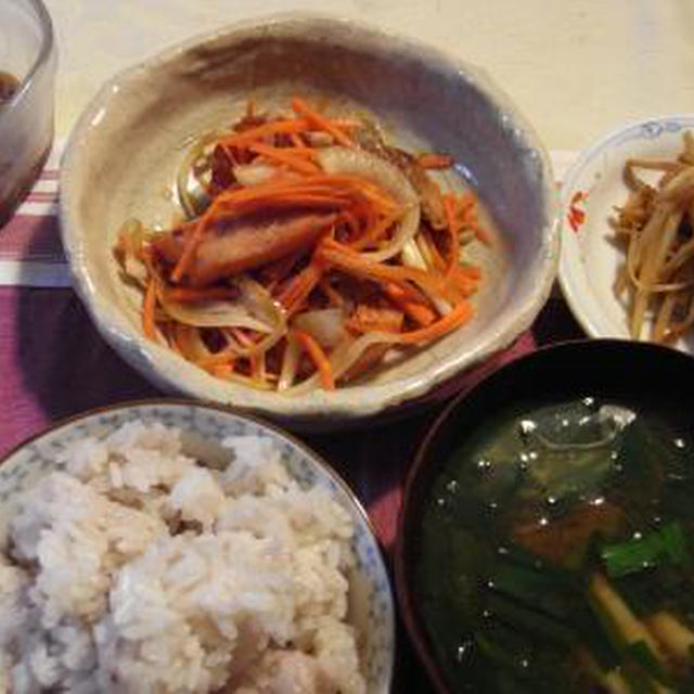 5月26日の夕食は、鮭の南蛮漬け