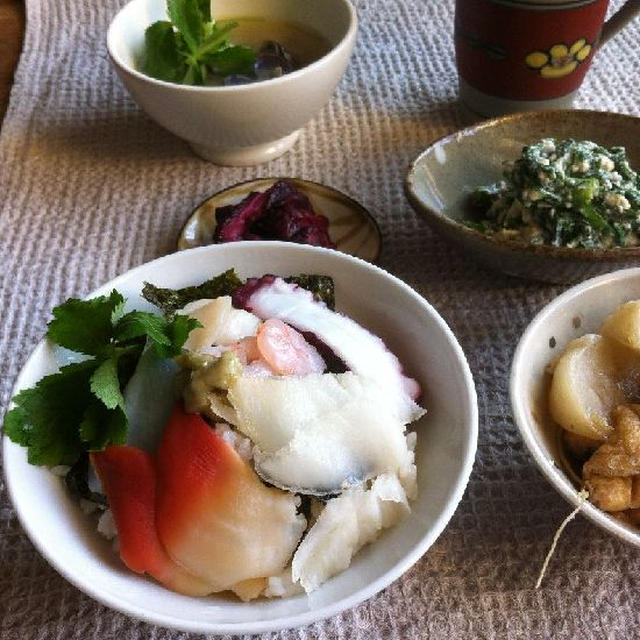 海鮮丼の朝ごはん