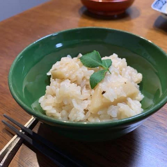 我が家の今年初の筍で、もちろん筍ご飯も！