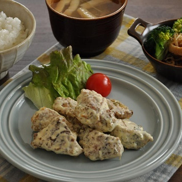 パクパクと箸が進む鶏肉のマヨ和え定食。