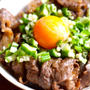 意外な美味しさ！おくらと牛肉のオイスター丼