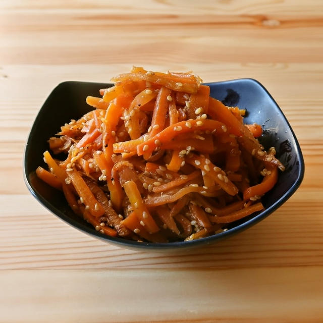 【野菜ひとつ】にんじんのナンプラー炒め