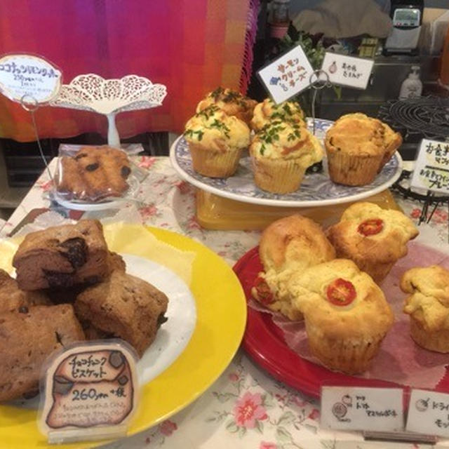 【表参道】A.R.I　エー・アール・アイ　　販売の店舗としてでなく、お菓子教室でマフィン販売