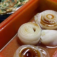 スチームケースで簡単！「新タマネギのオイル蒸し」とろ～り甘い♪