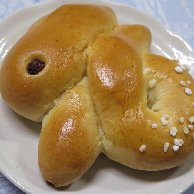 3月レッスンは イースター うさぎのパン＆魚介の煮込みです！