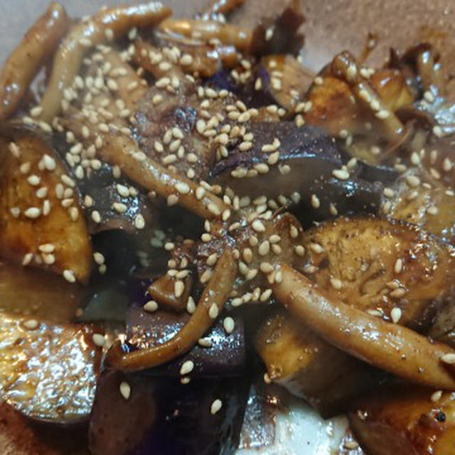 野郎飯流・ナスとしめじの味噌炒め（超適当版）