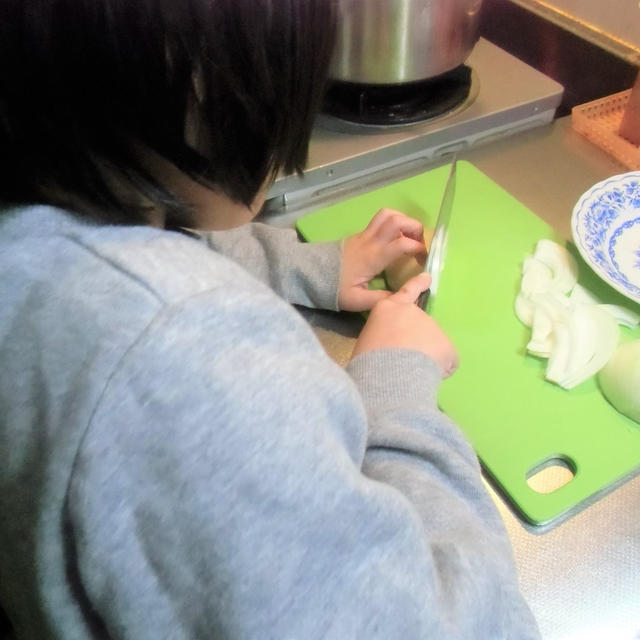 気持ちが良い天気　　鶏ひき肉と温泉卵のしょっつる風味うどん