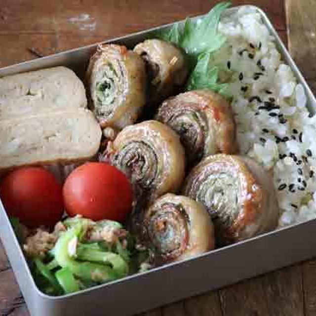 美味しく見た目もかわいい！豚バラ肉と大葉のくるくる巻弁当