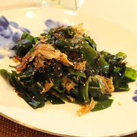 まぐろ花削りとお刺身わかめ＊塩昆布＊ごまの和え物☆