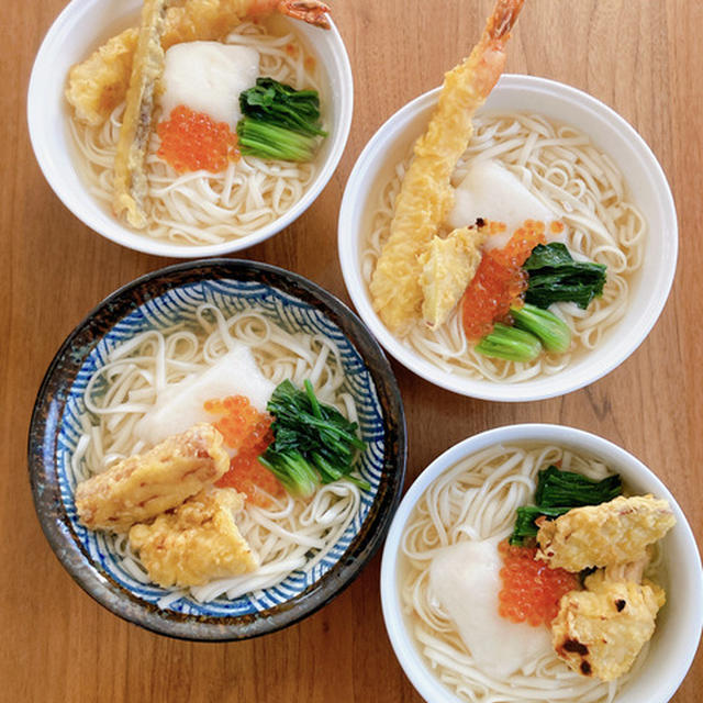 元旦の昼麺。