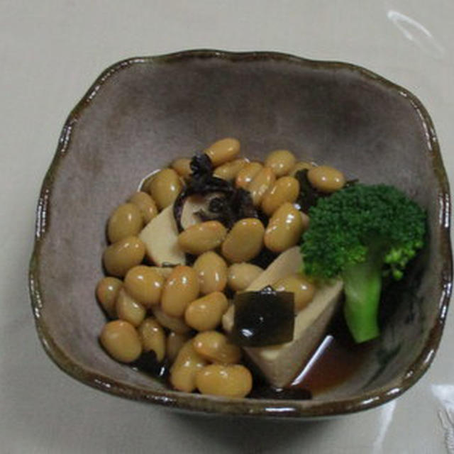 高野豆腐と大豆の煮もの★★★