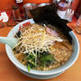 プレミアム醤油とんこつラーメン中盛を味こいめで啜る 〜白髪ネギ・海苔5枚・ほうれん草・山岡家〜