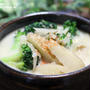 【スパイスレシピ】ナツメグ香るじゃがいもとブロッコリーのミルク味噌スープ。