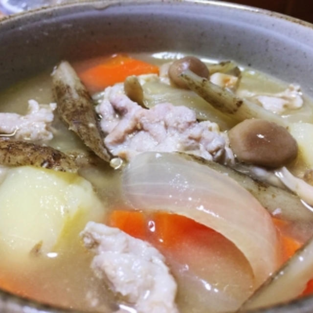 豚汁もどきの粕汁＆冷奴に納豆昆布をのせて＆のんちゃん・れお君ママの麻婆チキン♪