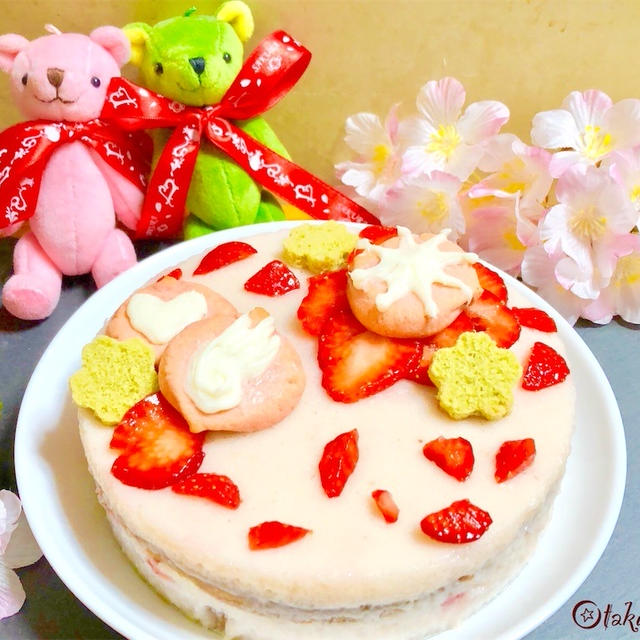 さくらちゃん誕生日おめでとう！バースデーケーキ