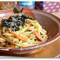 韓国味噌とコチュジャンの野菜たっぷり焼きうどん