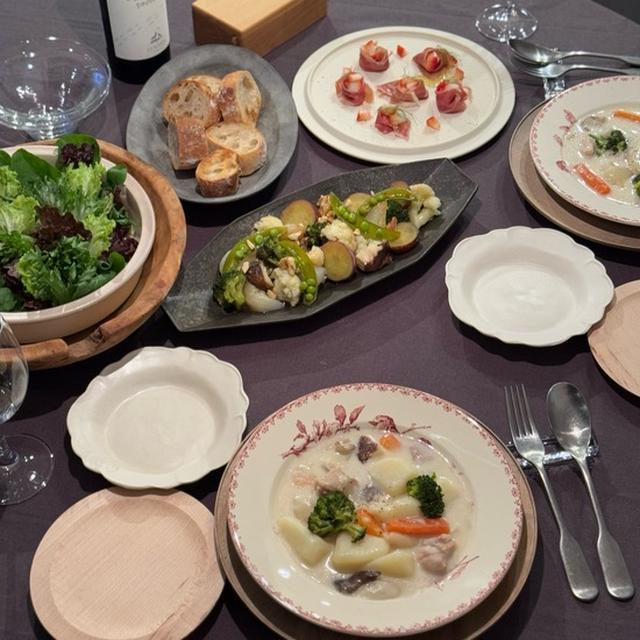 寒い日にクリームシチューの夜ごはん