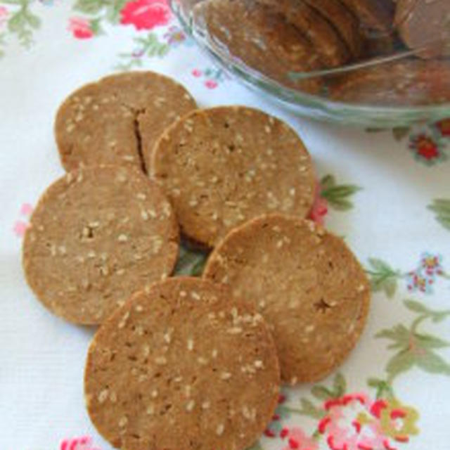 きな粉とゴマの犬アイスボックスクッキー By Saezonecafeさん レシピブログ 料理ブログのレシピ満載