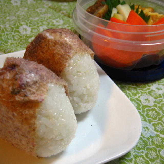 おむすび弁当