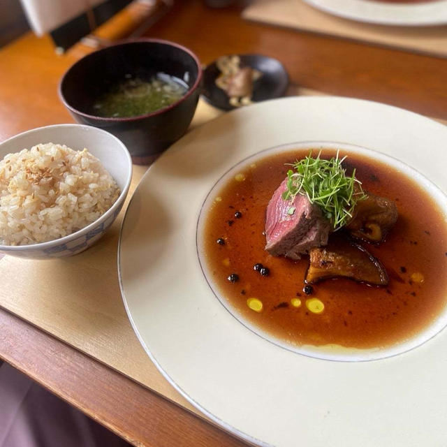 心癒される美味しく丁寧な和食でランチ♡カフェと肉じゃが