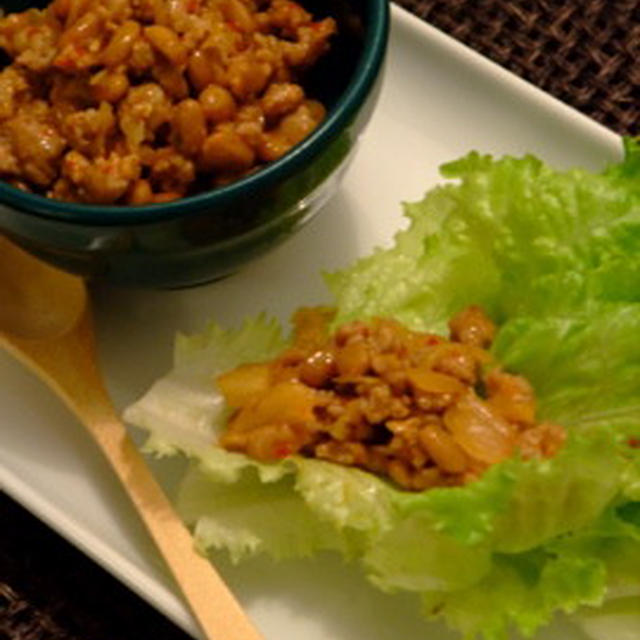 キムチ納豆のレタス包み