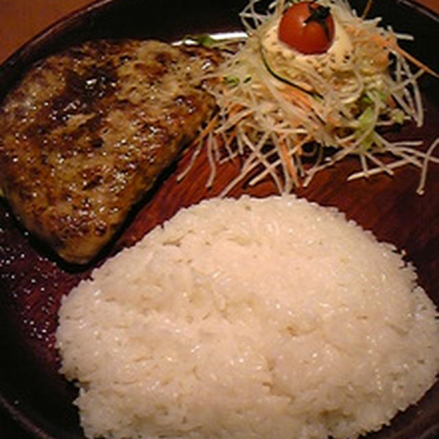 夕ごはん【ポテサラハンバーグディッシュ】