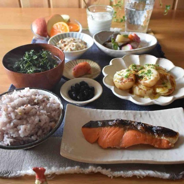 年明け初の普通の朝ごはん…今日までダラダラ、明日から！