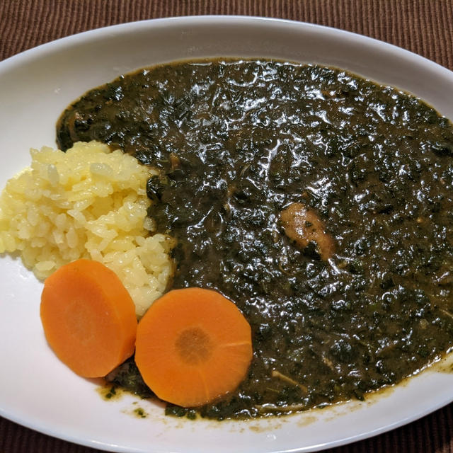おうちごはん　〜我が家のサグカレー〜