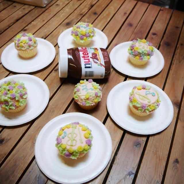 原宿のマグノリアベーカリーでカップケーキデコレーションに挑戦しました