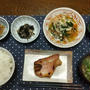 【晩ごはん】赤魚の塩糀味噌漬け、揚げ豆腐のカニ野菜あんかけ。