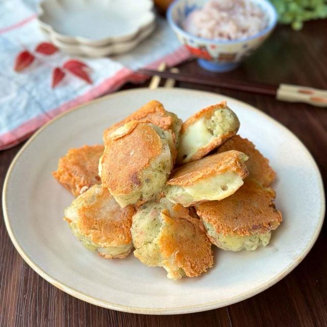 箸がとまらんうまさ☆カリカリじゃが餅チーズ