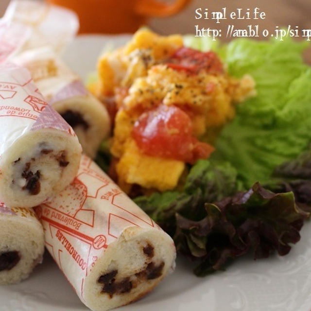 今朝の朝ごはん☆くるくるｼﾅﾓﾝﾛｰﾙとあんﾁｰｽﾞﾛｰﾙと母の日に。