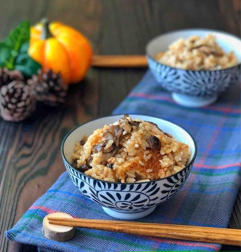 みんな大好き！＊きのこと鶏ひき肉のコクうま炊き込みご飯＊