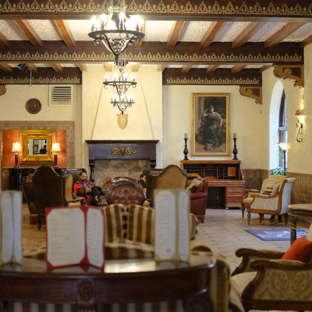 西テキサス旅行記＊【Day1】② Alpineの歴史あるホテル《The Holland Hotel》に宿泊… ゴーストが出るらしい👻