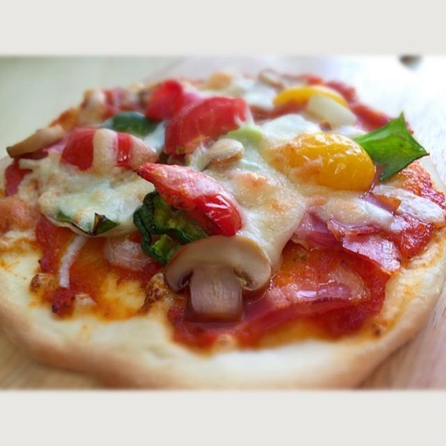 みんな大好き！家庭菜園ナンバーワンのトマトで作れるピザ作り