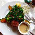 ブロッコリーも肉だねも、レンジ調理！だから簡単、美味しいカラフルミニクリスマスツリー♪ by ハッピーさん