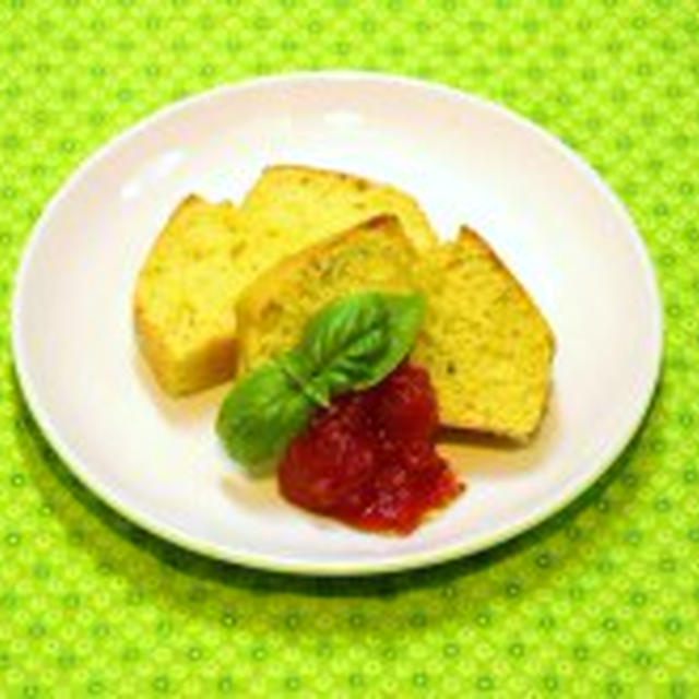 おうちでイタリアンCafe♪しっとりミックスハーブパウンド　メープルトマトジャム添え