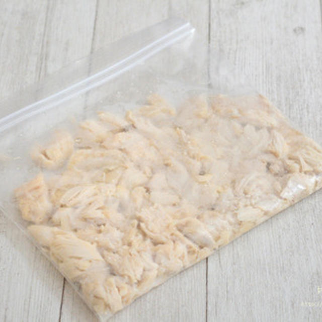 レンジささみフレーク。（レンジ調理・常備菜・冷凍ストック）ささみフレークとかぶのマリネ。