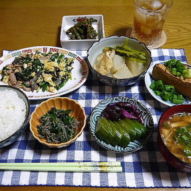 【夕食】ムースーロー・かぶらと揚げの炊いたん・いんげんのごま和え…